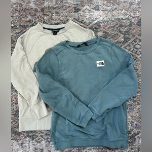 Bundle of Two Sweatshirts (Patagonia and North Face) - Size M (Kids)